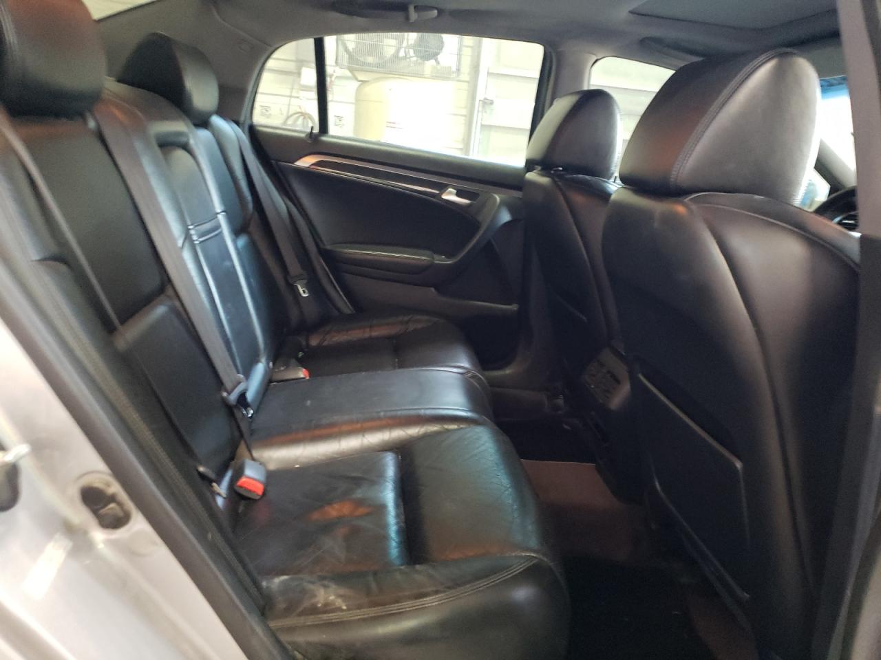 Photo 6 from auction – 2006 ACURA 3.2TL with VIN 19UUA66286A055701