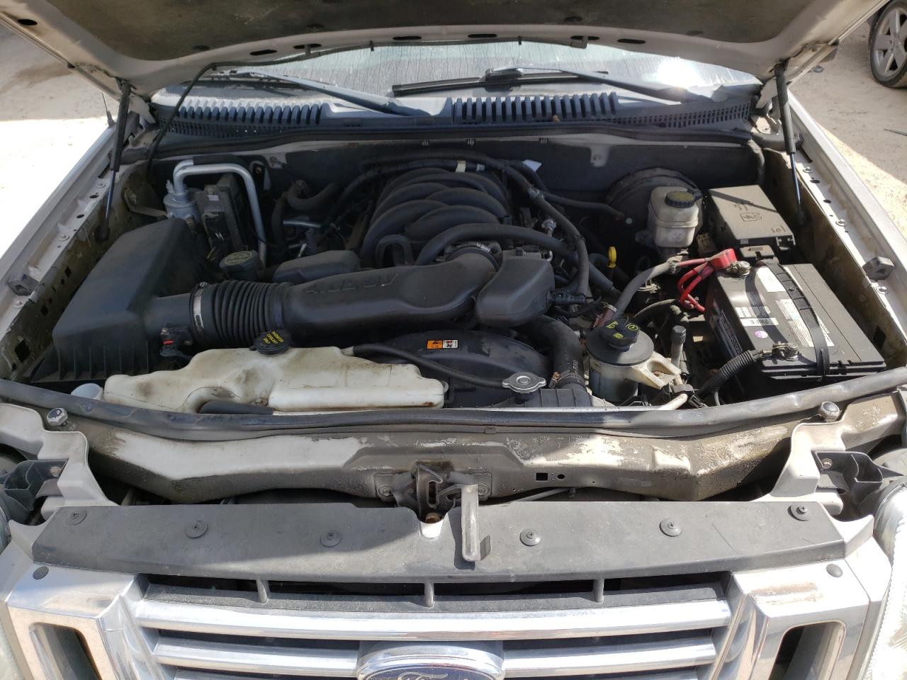 صورة رقم 12 من المزاد - 2008 FORD EXPLORER S مع VIN 1FMEU53858UA61918