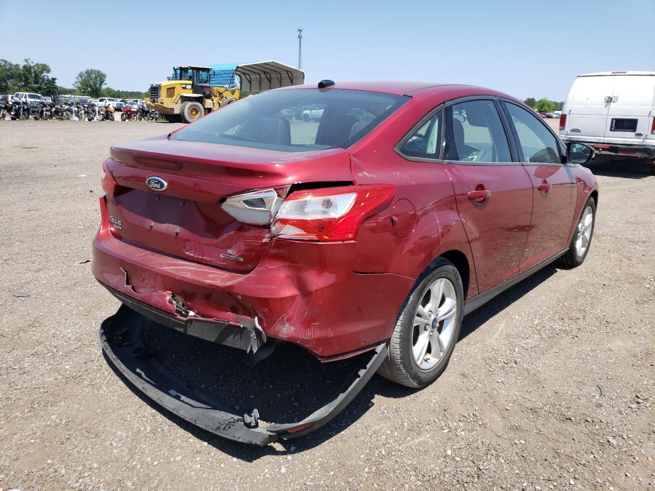 Photo 4 from auction – 2014 FORD FOCUS SE with VIN 1FADP3F23EL417258