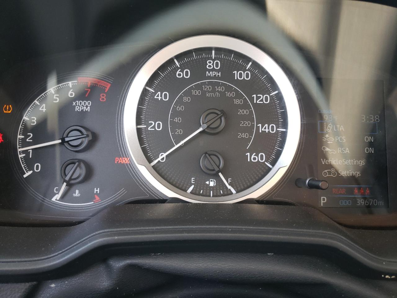 Photo 8 from auction – 2020 TOYOTA COROLLA LE with VIN 5YFEPRAE6LP076249