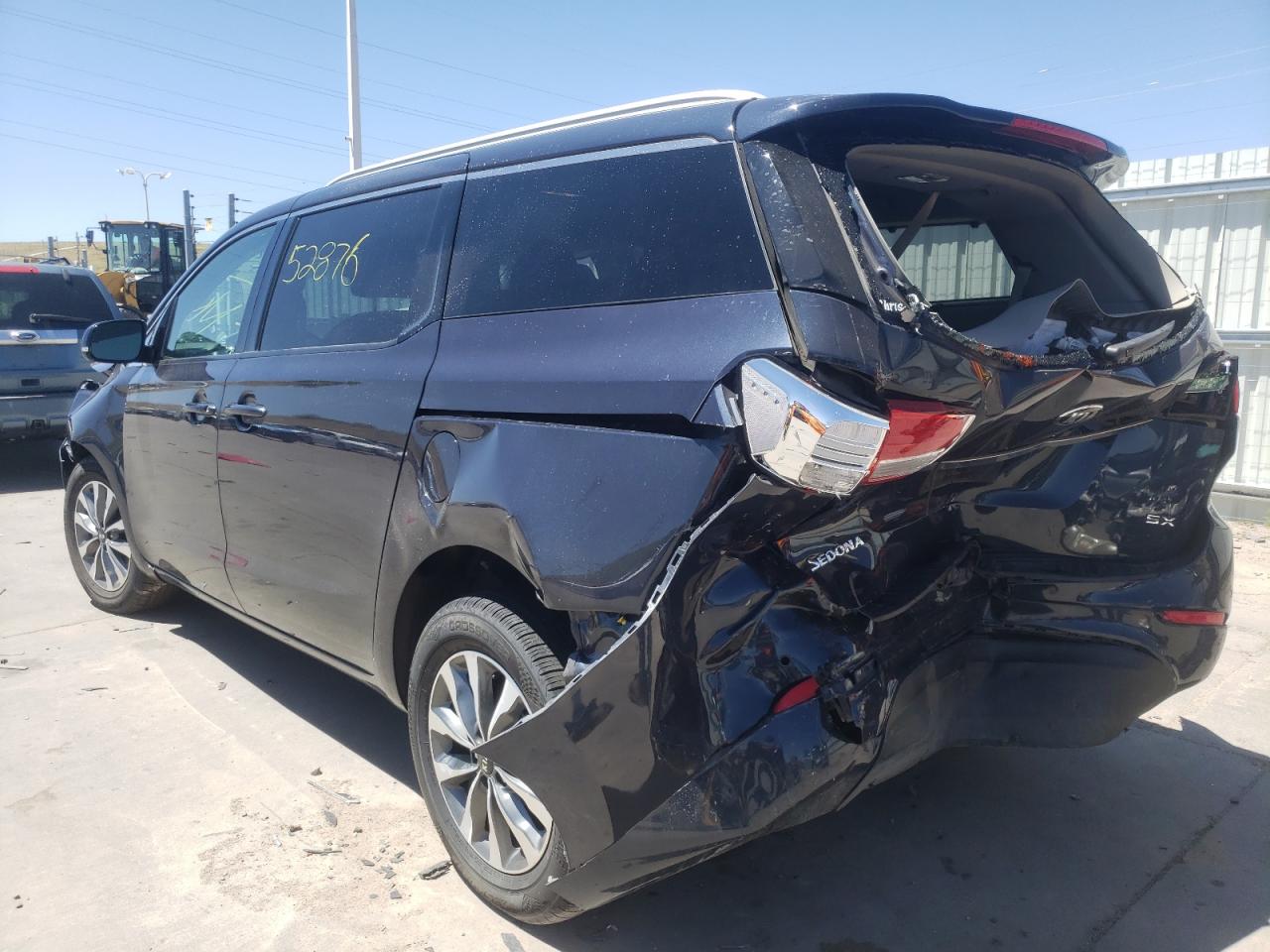 Photo 3 from auction – 2015 KIA SEDONA EX with VIN KNDMC5C16F6038901