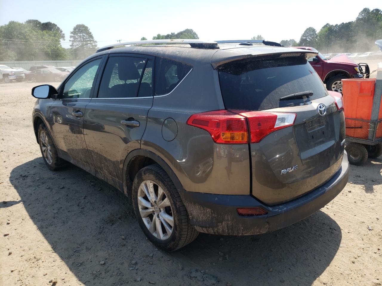 Photo 3 from auction – 2015 TOYOTA RAV4 LIMIT with VIN 2T3YFREV4FW165659