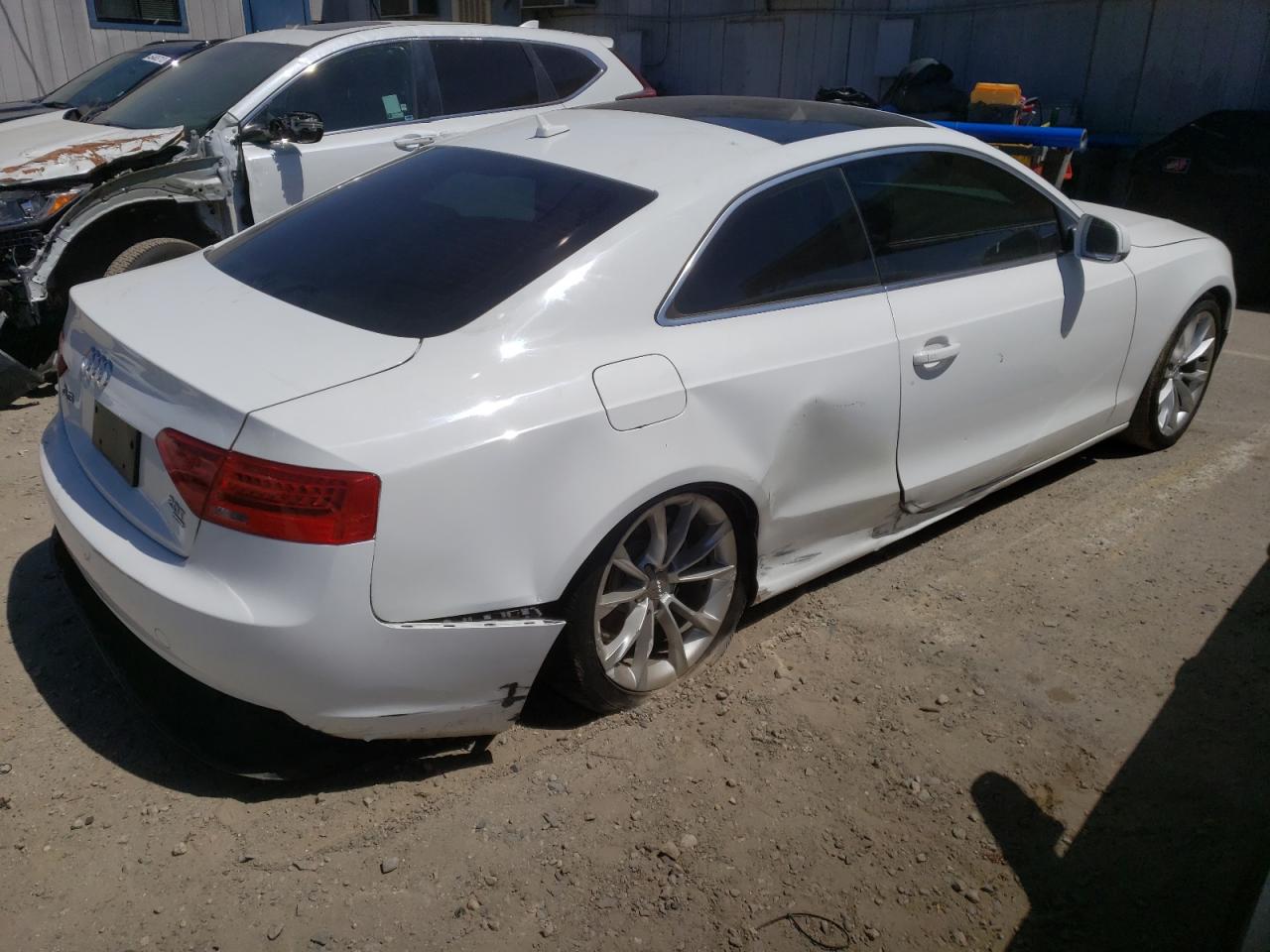 Photo 4 from auction – 2014 AUDI A5 PREMIUM with VIN WAUCFAFR0EA040794