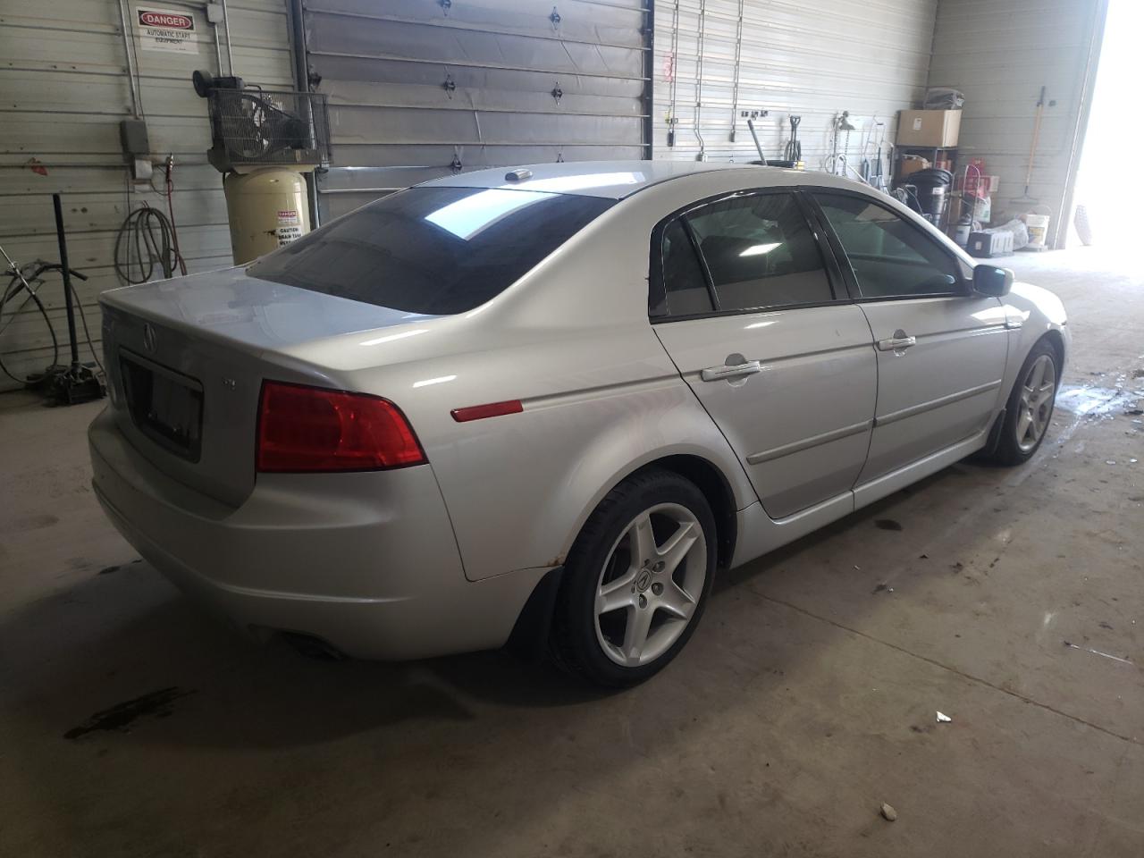 Photo 4 from auction – 2006 ACURA 3.2TL with VIN 19UUA66286A055701