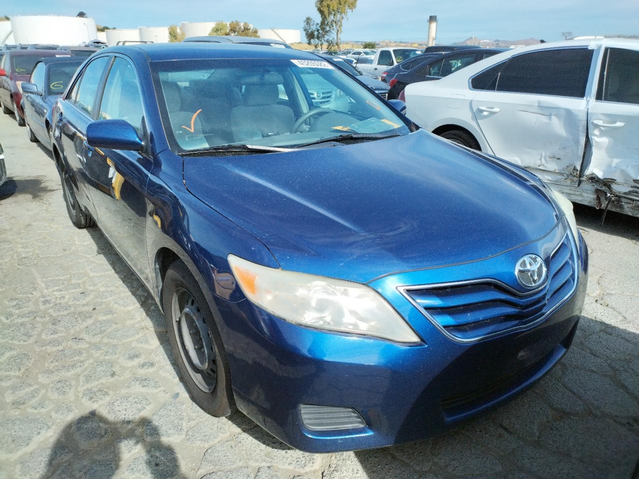 Zdjęcie 1 z aukcji – 2011 TOYOTA CAMRY BASE z VIN 4T1BF3EK9BU596834