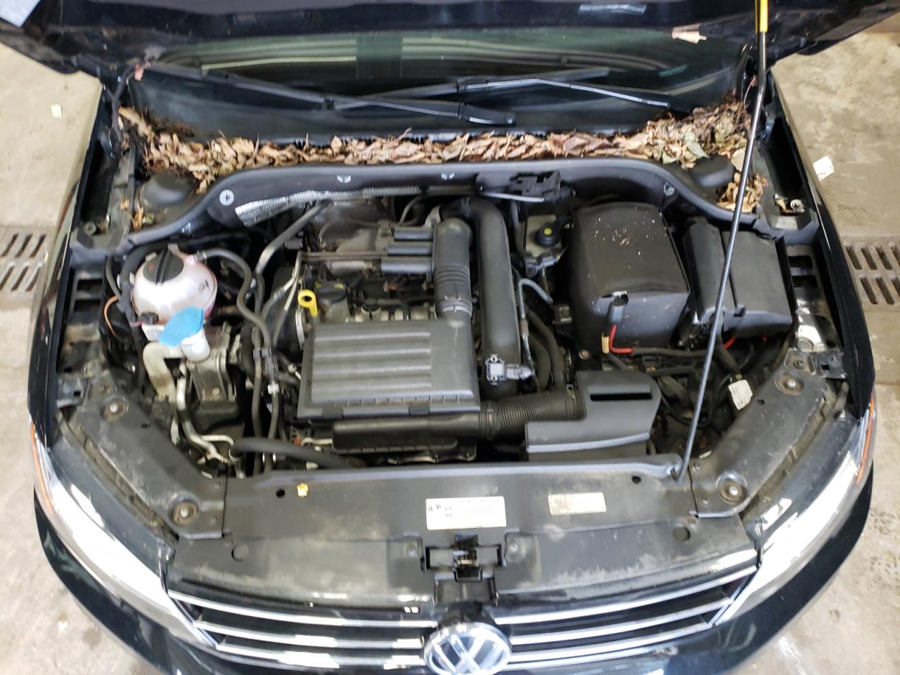 Photo 7 from auction – 2017 VOLKSWAGEN JETTA SE with VIN 3VWDB7AJ8HM282325