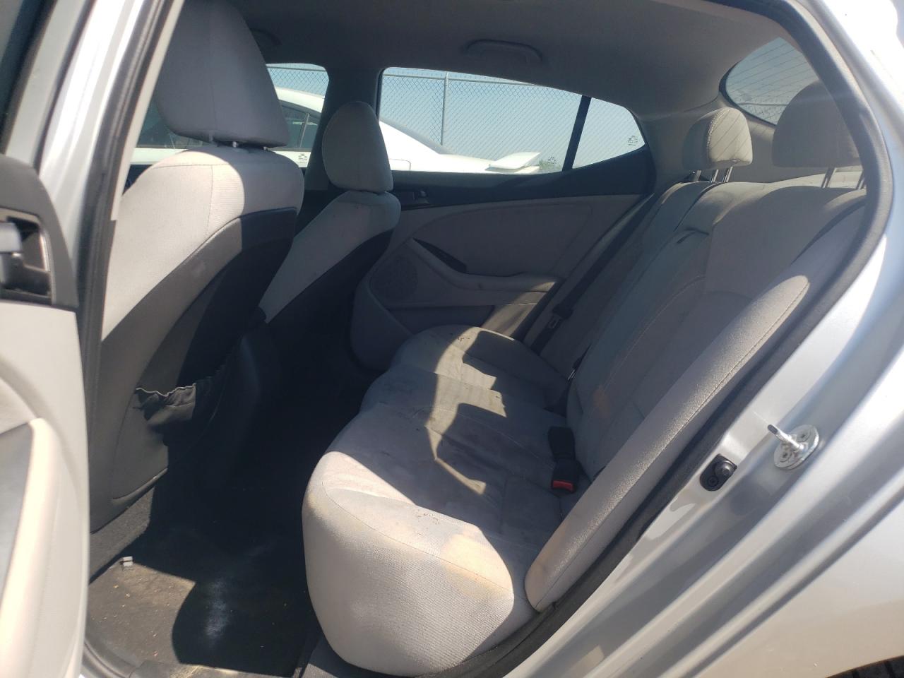 Photo 6 from auction – 2012 KIA OPTIMA LX with VIN 5XXGM4A74CG044687