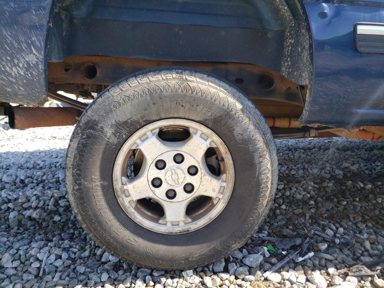 Photo 9 from auction – 2001 CHEVROLET SILVERADO with VIN 1GCEK19T91E187617