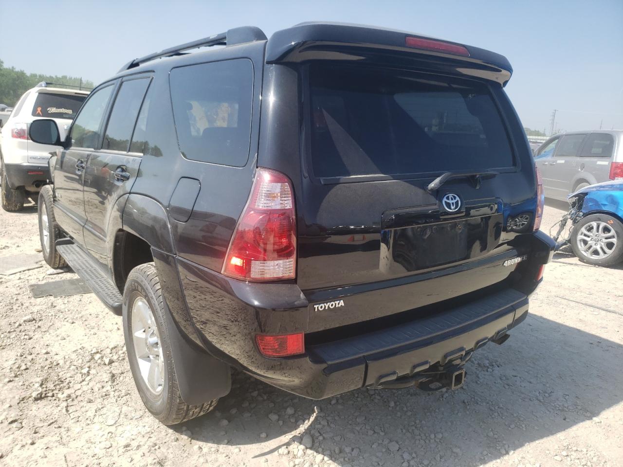 Photo 3 from auction – 2005 TOYOTA 4RUNNER SR with VIN JTEBT14R558025009