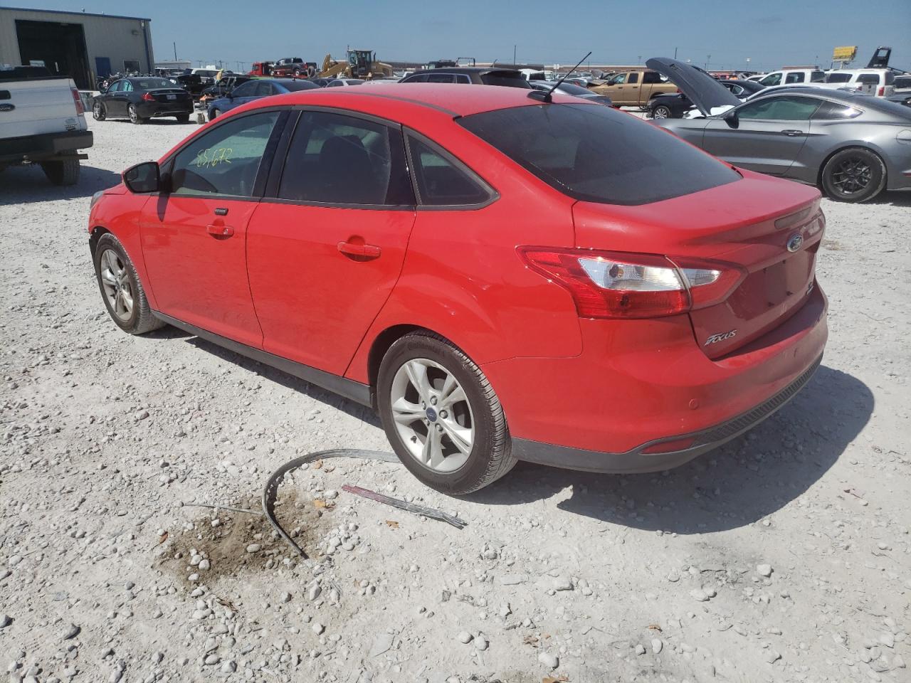 Photo 3 from auction – 2013 FORD FOCUS SE with VIN 1FADP3F29DL372860