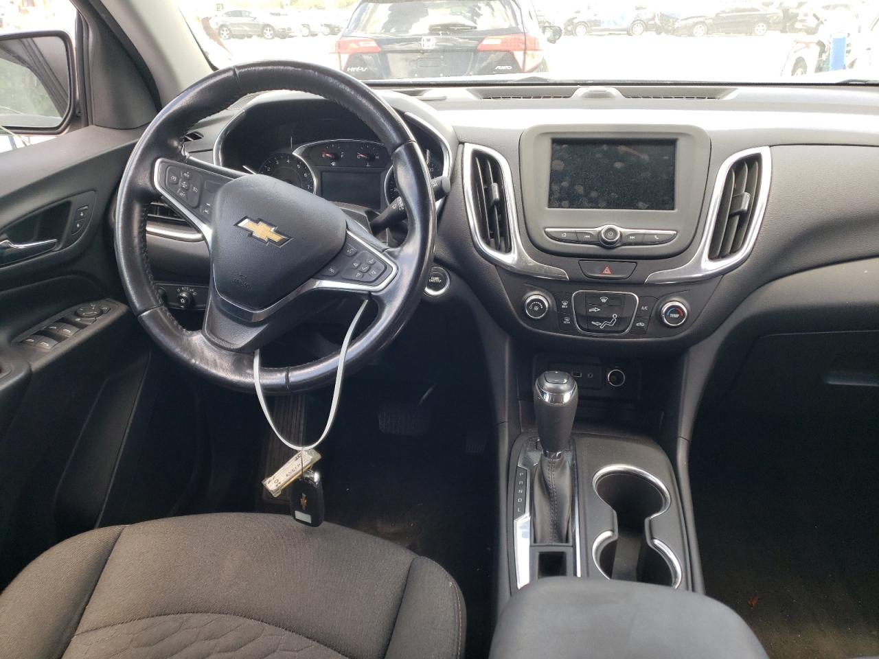 Photo 9 from auction – 2019 CHEVROLET EQUINOX LT with VIN 2GNAXTEV7K6239620