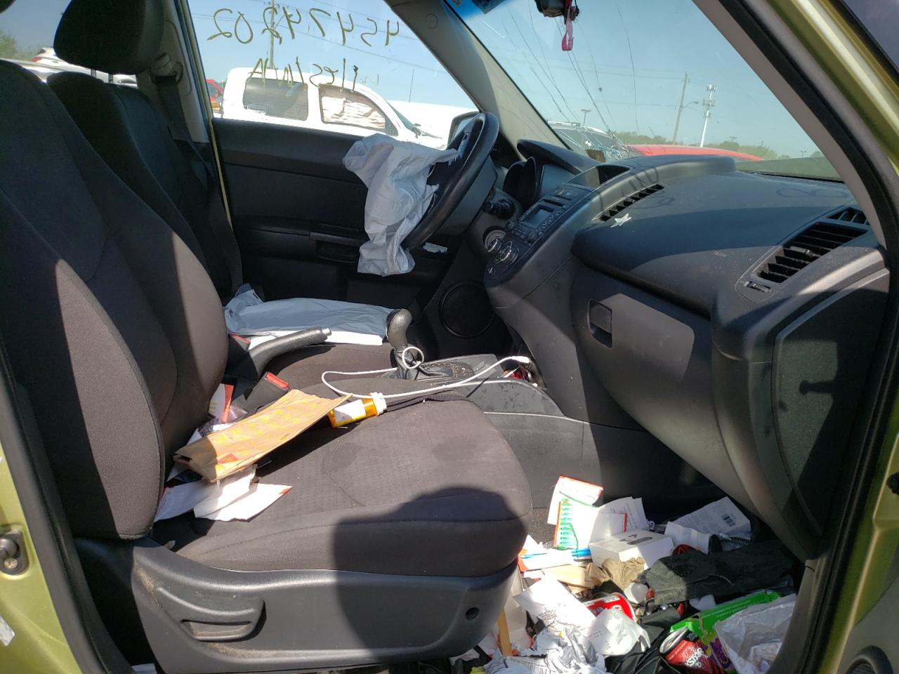 Photo 5 from auction – 2013 KIA SOUL with VIN KNDJT2A53D7616404