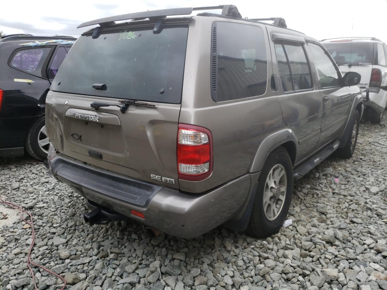 Photo 16 from auction – 2001 NISSAN PATHFINDER with VIN JN8DR07X51W511197
