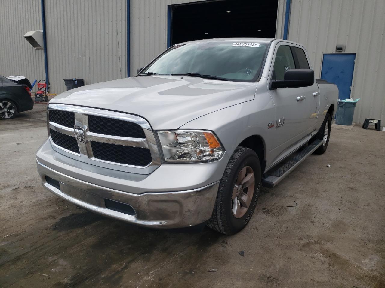 Photo 2 from auction – 2018 RAM 1500 SLT with VIN 1C6RR6GT7JS173608