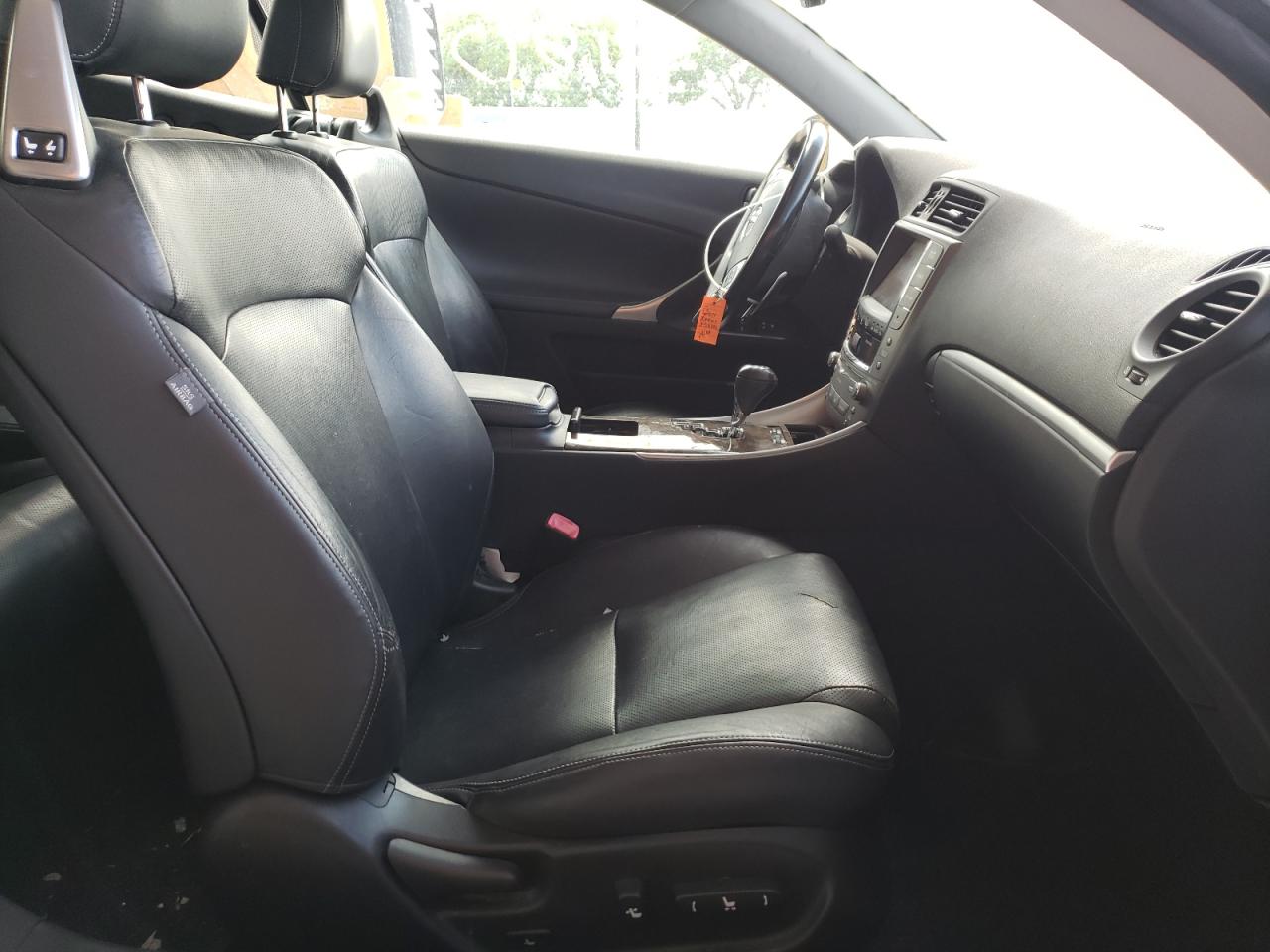 Photo 5 from auction – 2011 LEXUS IS 350 with VIN JTHFE2C20B2506311