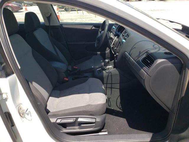 Photo 5 from auction – 2018 VOLKSWAGEN JETTA S with VIN 3VW2B7AJ9JM250268