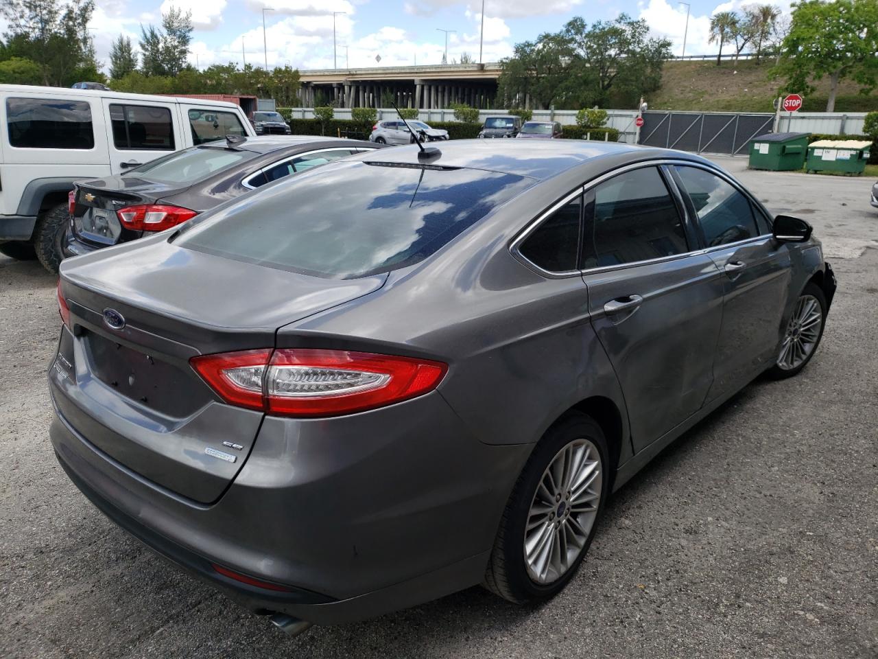 Photo 4 from auction – 2014 FORD FUSION SE with VIN 3FA6P0HD2ER239172