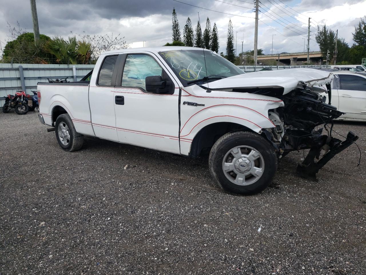 Photo 11 from auction – 2010 FORD F150 SUPER with VIN 1FTEX1C83AKE80212