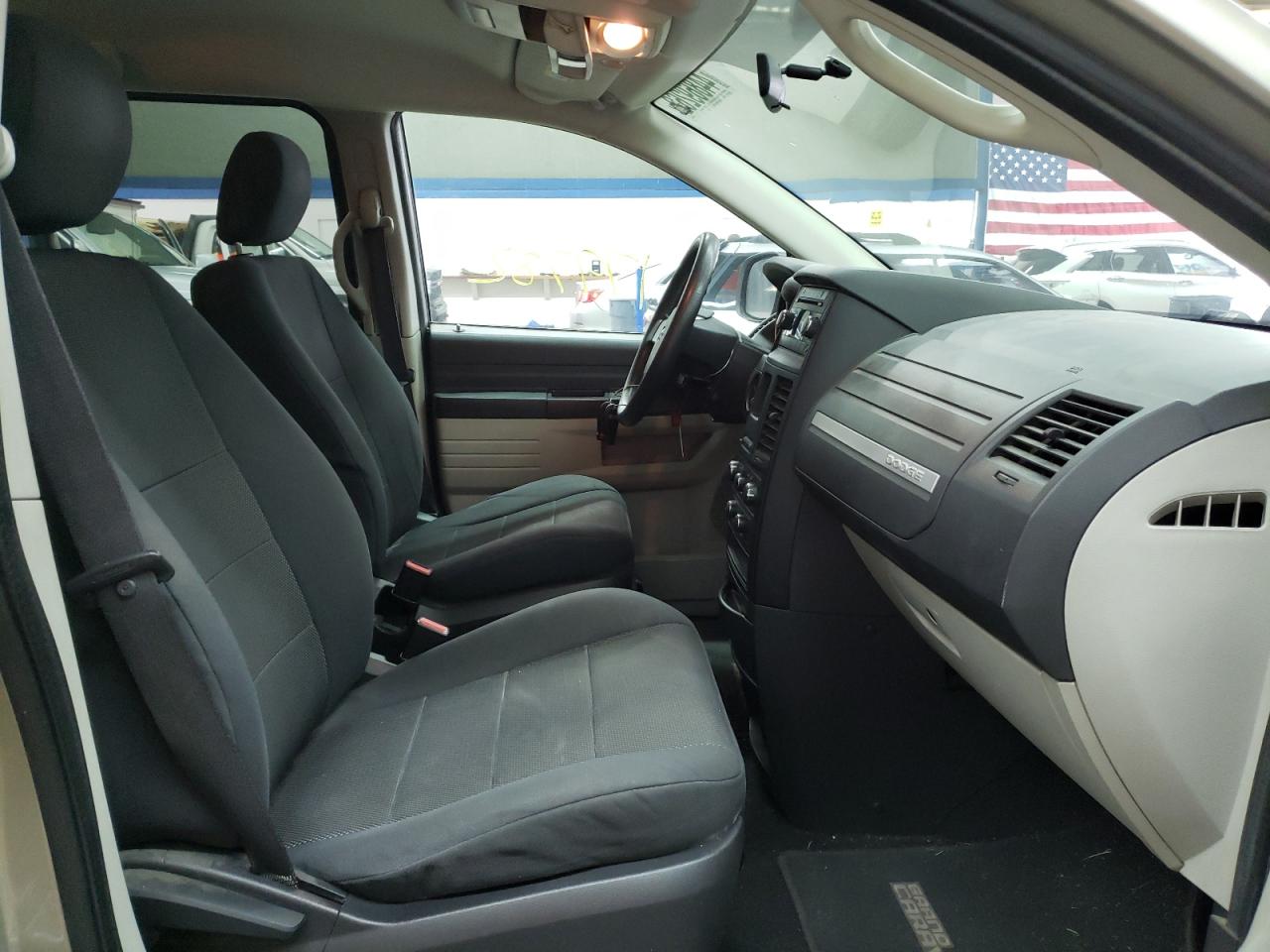 Photo 5 from auction – 2009 DODGE GRAND CARA with VIN 2D8HN44E79R621483