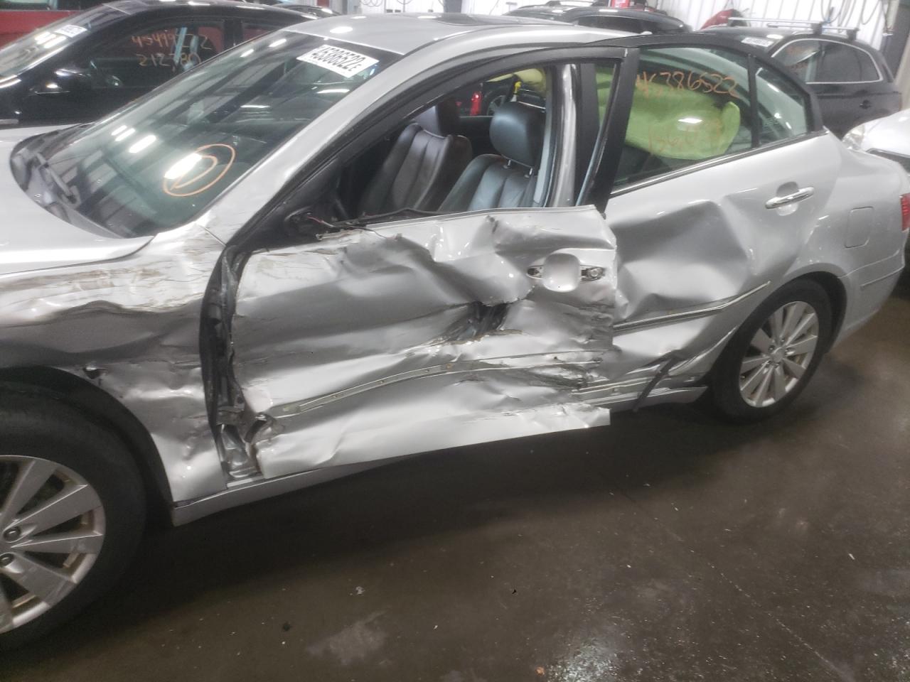 Photo 9 from auction – 2009 HYUNDAI SONATA SE with VIN 5NPEU46F19H406706