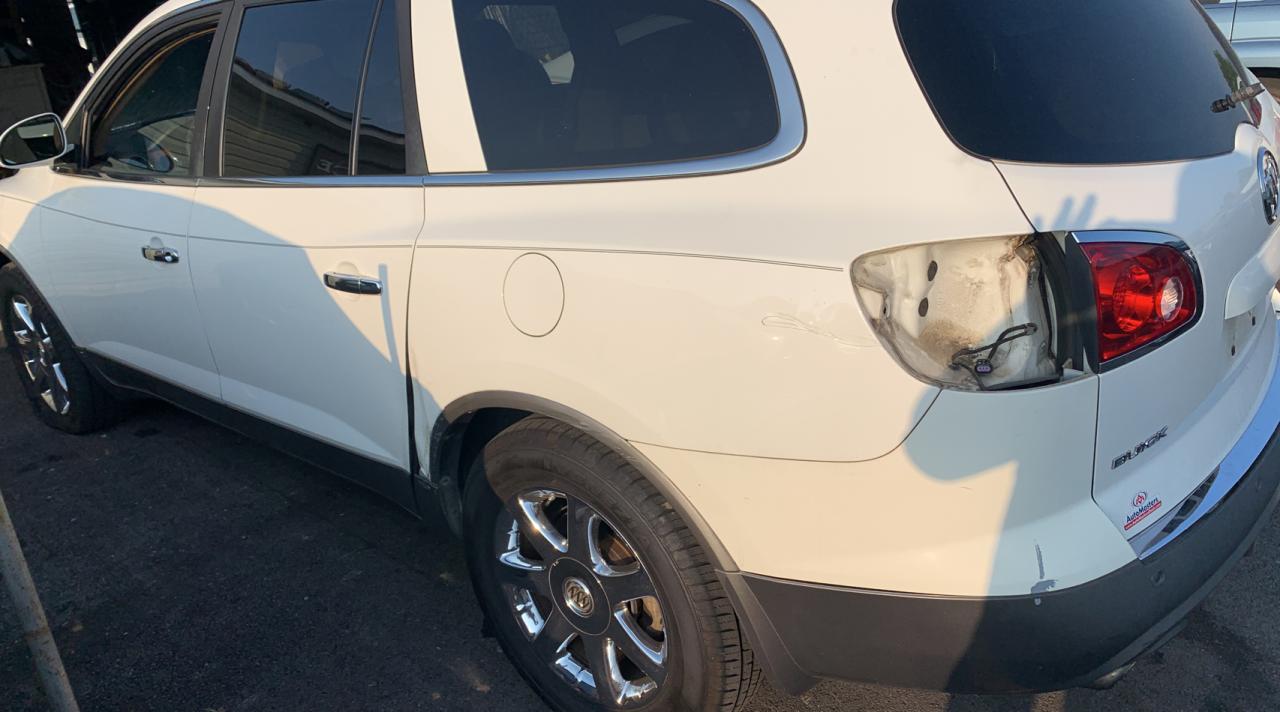 Foto 3 de la subasta – 2008 BUICK ENCLAVE CX con VIN 5GAER23718J223641