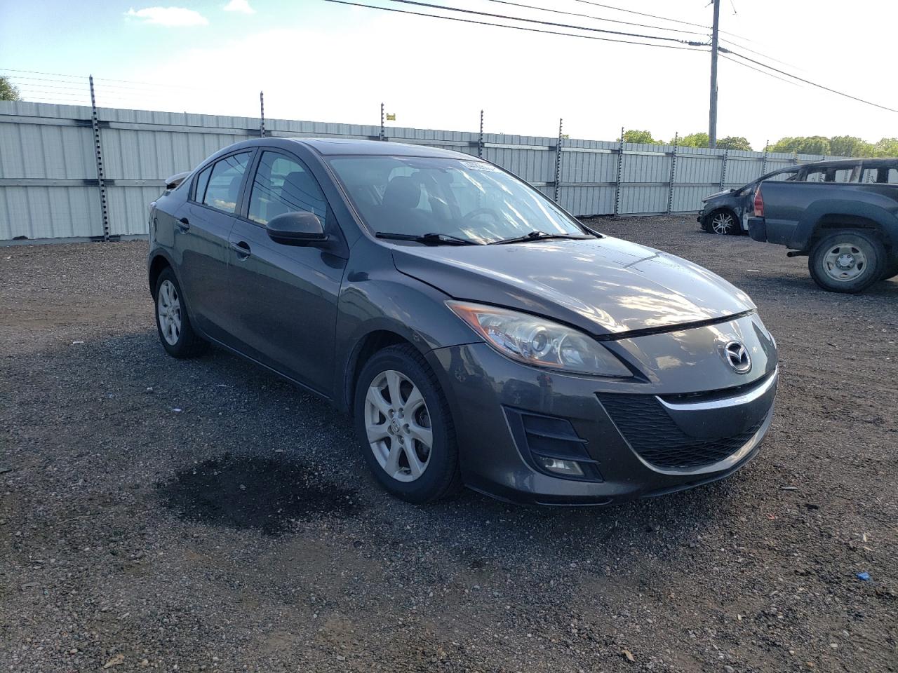 MAZDA 3 I 2010 with VIN JM1BL1SF8A1147914 - Photo from auction