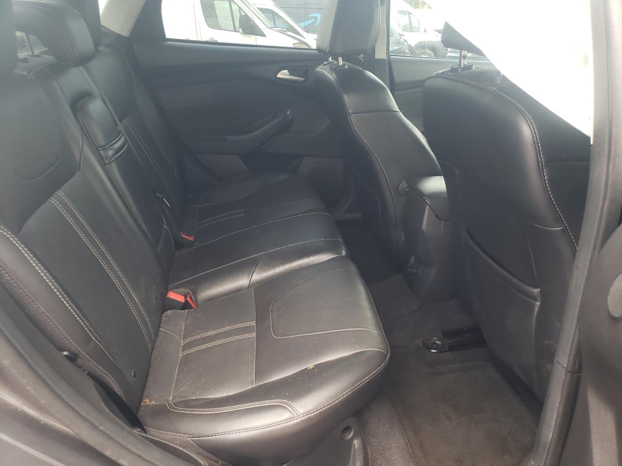 Photo 6 from auction – 2012 FORD FOCUS SEL with VIN 1FAHP3H22CL412922
