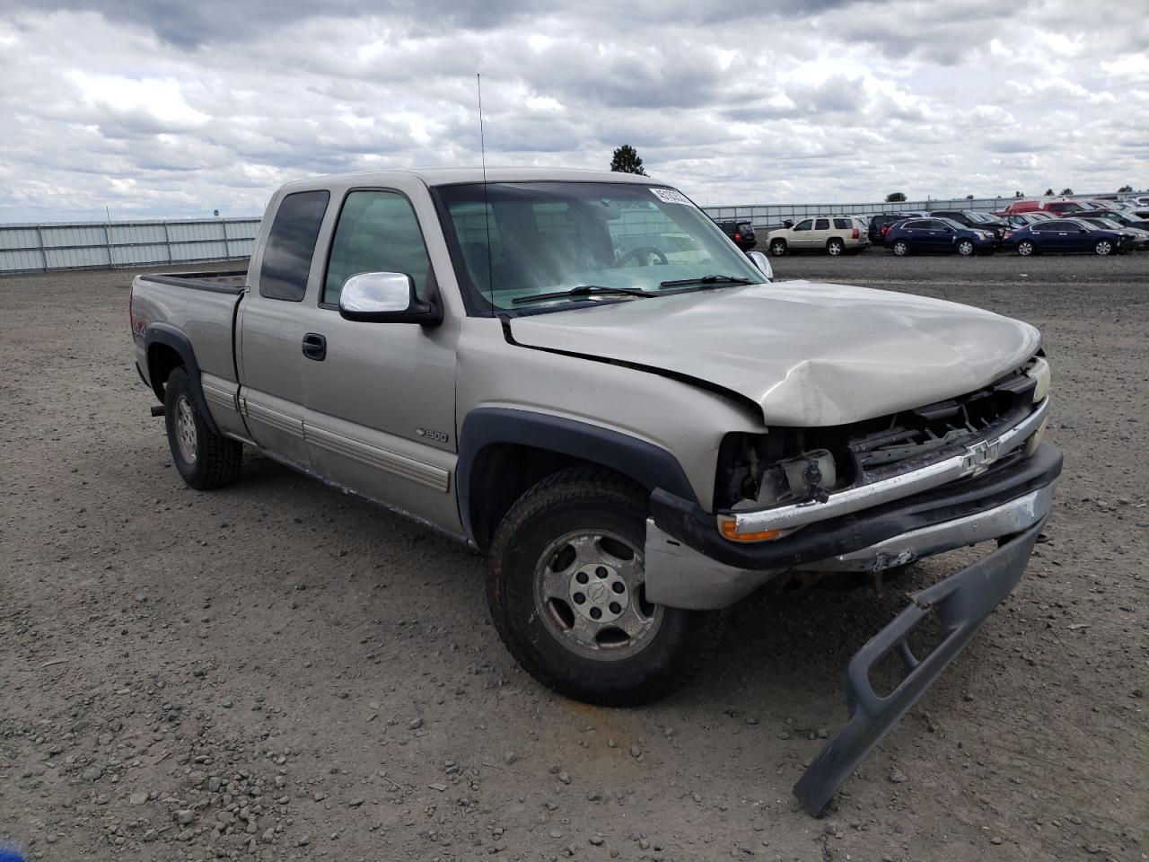 CHEVROLET SILVERADO 1999 with VIN 1GCEK19T6XE182190 - Photo from auction