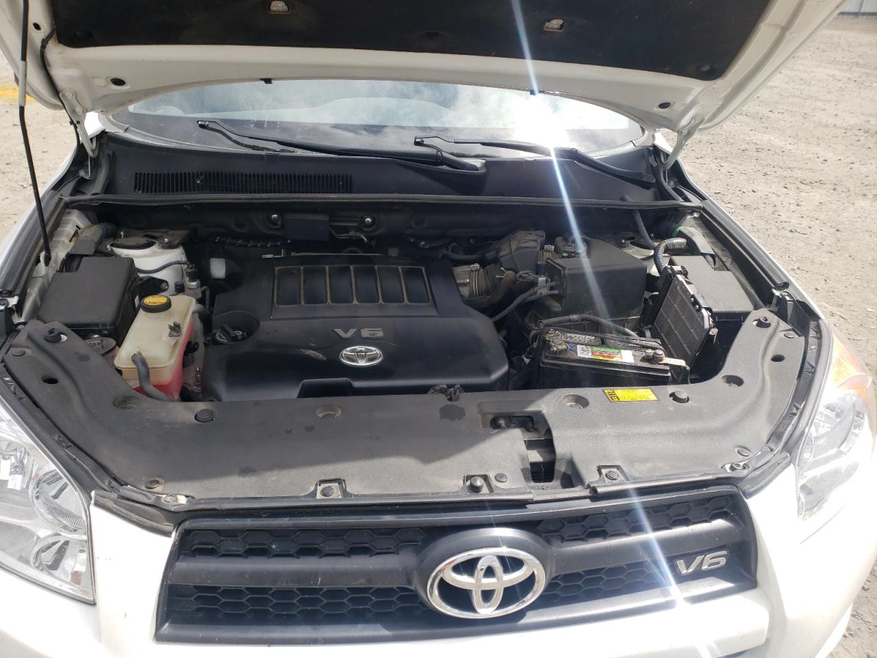 Photo 7 from auction – 2011 TOYOTA RAV4 with VIN 2T3BK4DV4BW049314