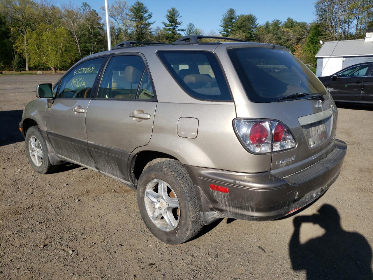 Photo 3 from auction – 2002 LEXUS RX 300 with VIN JTJGF10U620127261