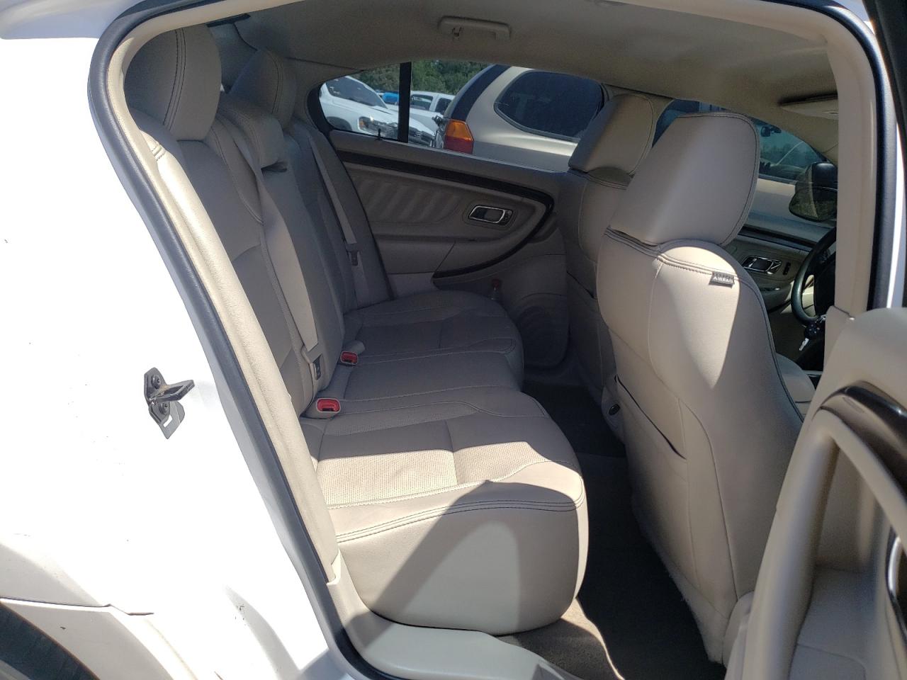 Foto 6 de la subasta – 2011 FORD TAURUS LIM con VIN 1FAHP2FW6BG174600