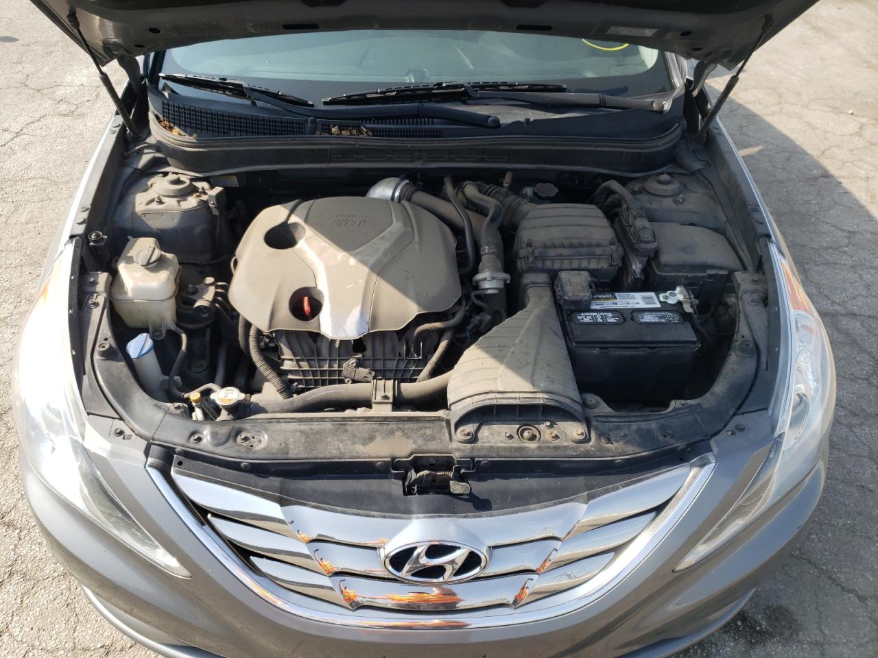 Photo 7 from auction – 2013 HYUNDAI SONATA SE with VIN 5NPEC4AB9DH594178