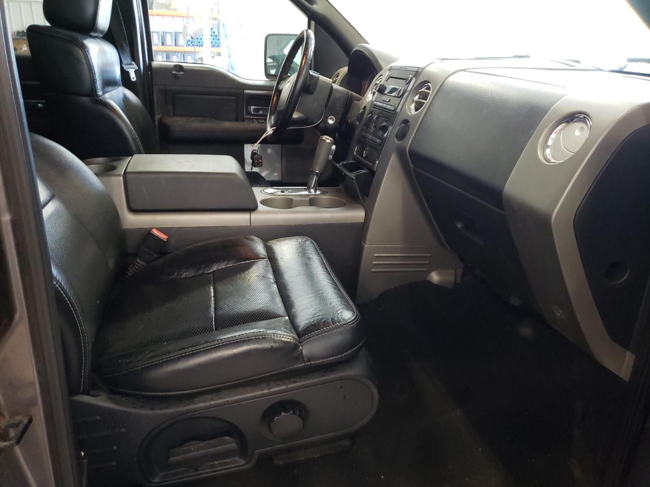 Photo 5 from auction – 2004 FORD F150 SUPER with VIN 1FTPW14514KC77808