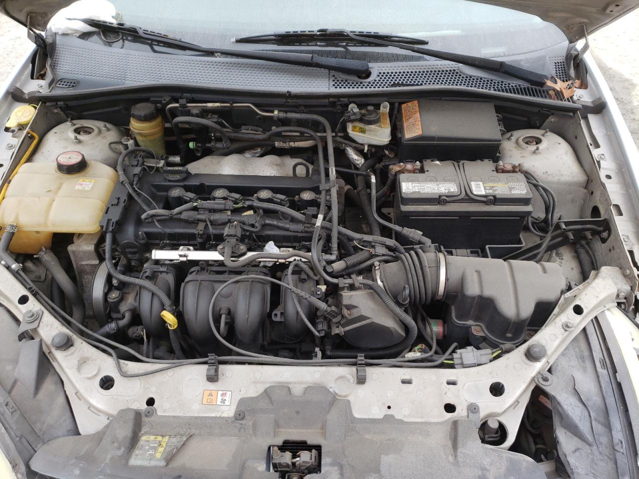 Photo 7 from auction – 2005 FORD FOCUS ZX4 with VIN 1FAFP34N75W129893