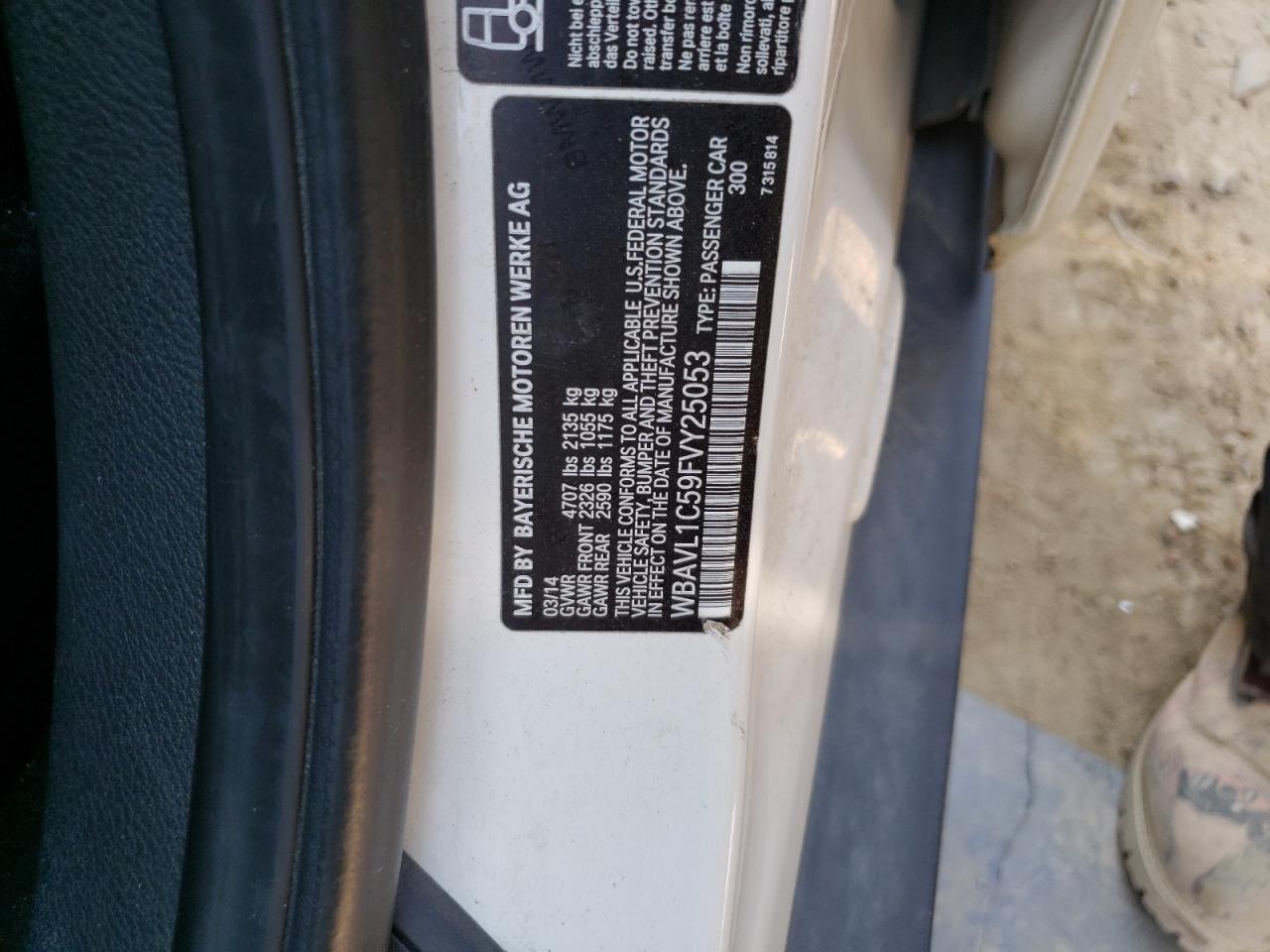 Photo 10 from auction – 2015 BMW X1 XDRIVE2 with VIN WBAVL1C59FVY25053