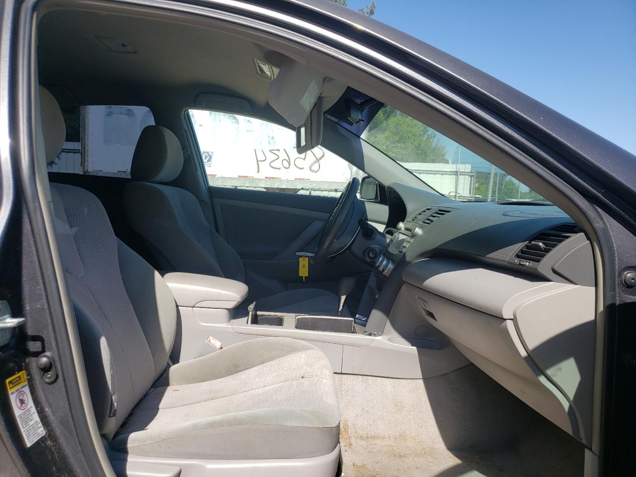 Photo 5 from auction – 2010 TOYOTA CAMRY BASE with VIN 4T1BF3EK6AU061913