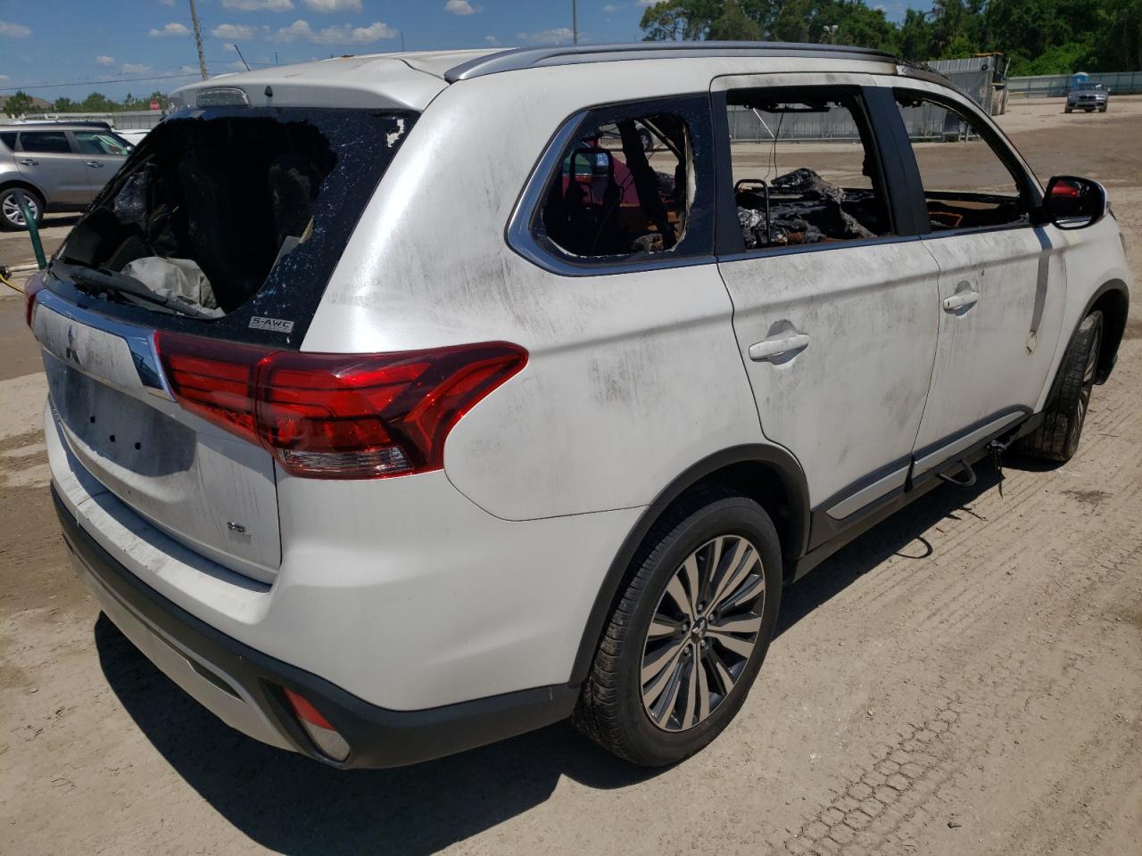 Photo 4 from auction – 2020 MITSUBISHI OUTLANDER with VIN JA4AZ3A36LZ021322