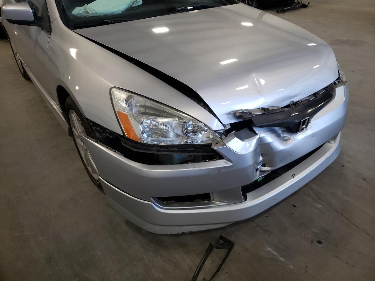 Photo 9 from auction – 2003 HONDA ACCORD EX with VIN 1HGCM81663A027237