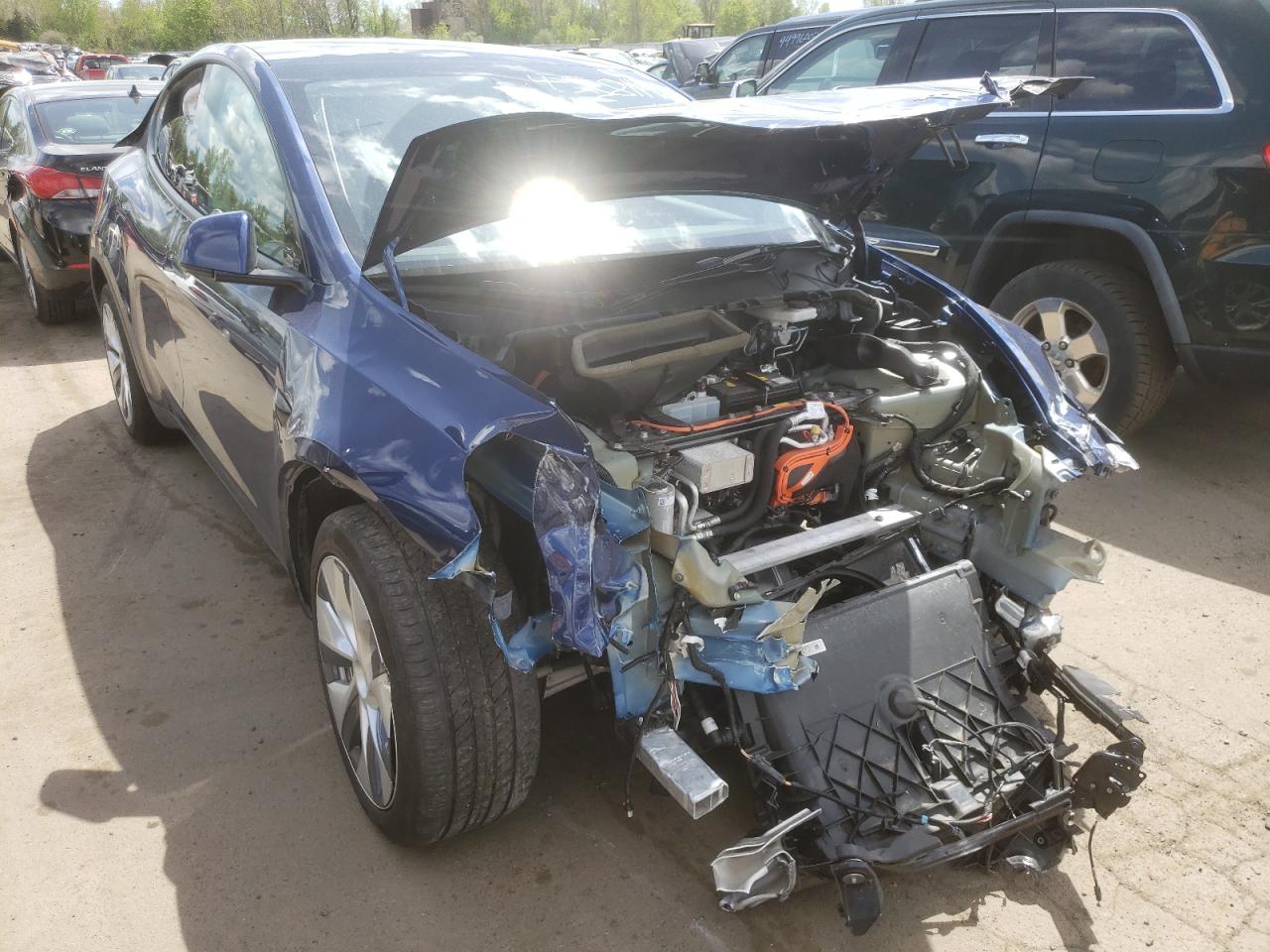 TESLA MODEL Y 2021 con VIN 5YJYGDEE2MF131156 - Foto de la subasta