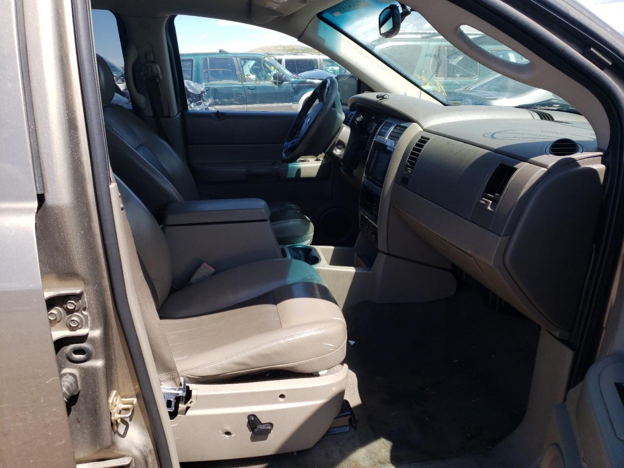 Photo 5 from auction – 2006 DODGE DURANGO LI with VIN 1D8HB58246F130497