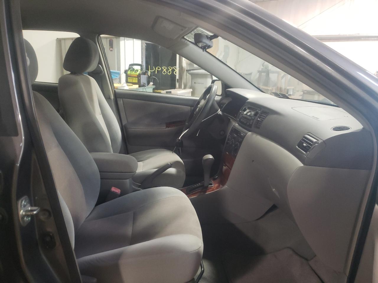 Photo 5 from auction – 2008 TOYOTA COROLLA CE with VIN 2T1BR32E98C931235