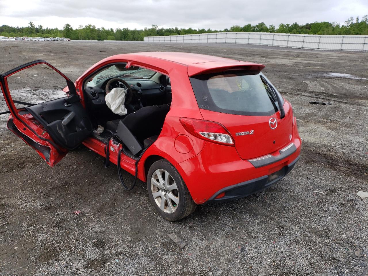 Foto 3 de la subasta – 2013 MAZDA MAZDA2 con VIN JM1DE1LZXD0168057