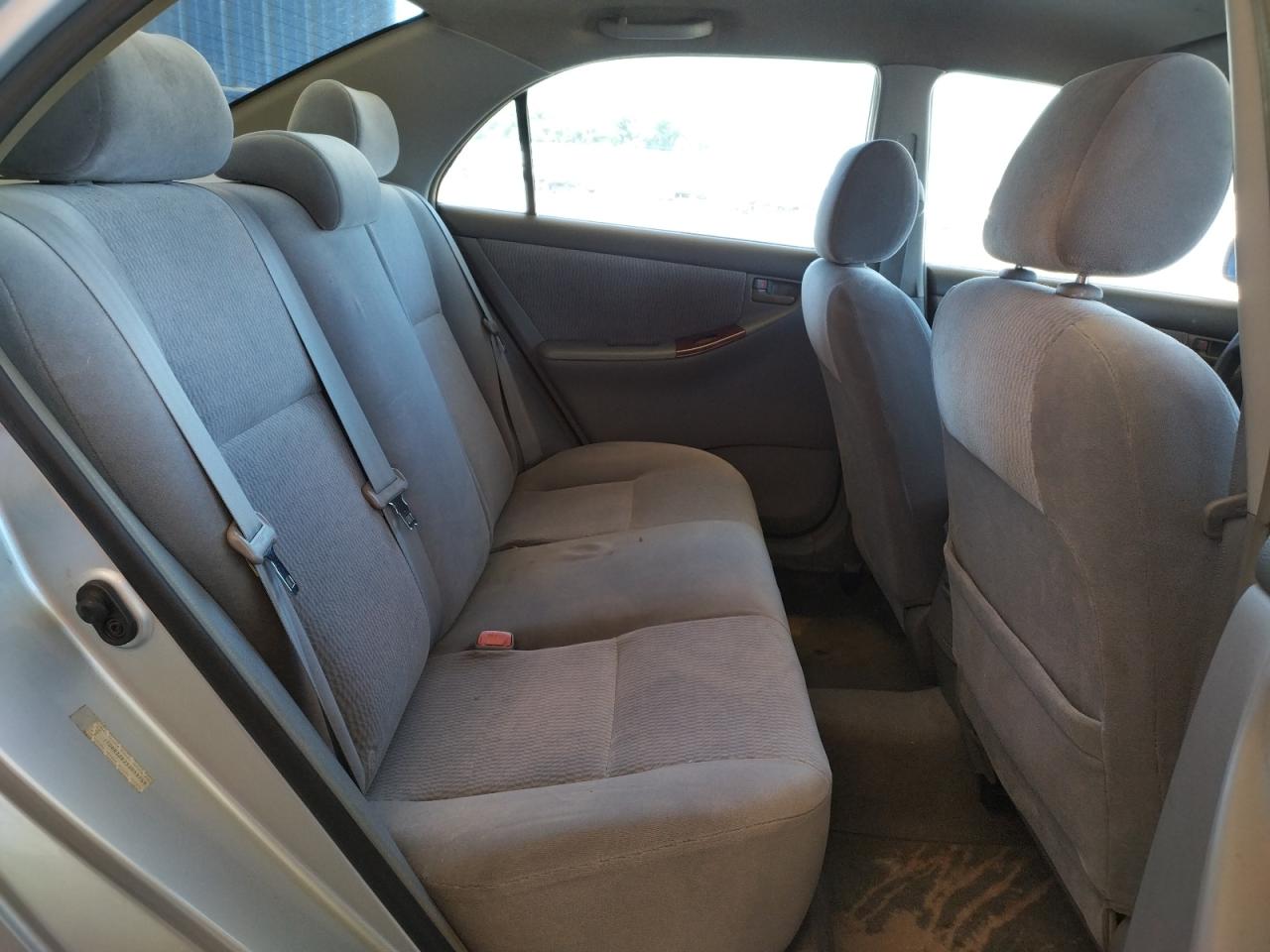 Photo 6 from auction – 2005 TOYOTA COROLLA CE with VIN JTDBR32E252053769