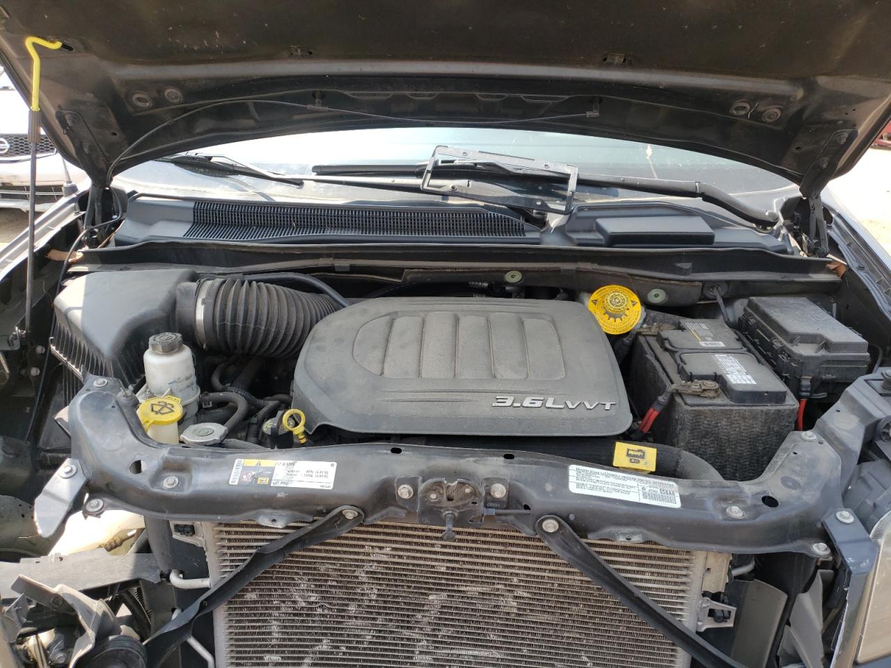 Photo 7 from auction – 2014 CHRYSLER TOWN & COU with VIN 2C4RC1HG3ER333067