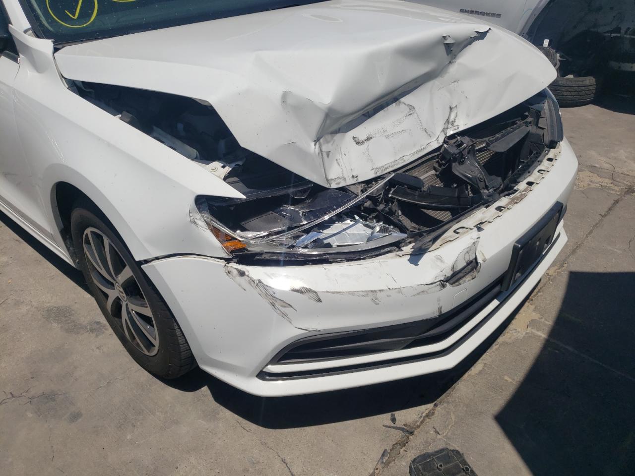 Photo 9 from auction – 2017 VOLKSWAGEN JETTA SE with VIN 3VWDB7AJ3HM262712