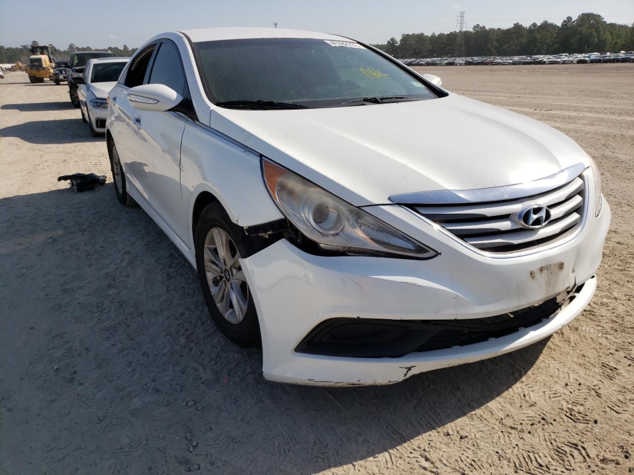 Photo 1 from auction – 2014 HYUNDAI SONATA GLS with VIN 5NPEB4AC4EH910180