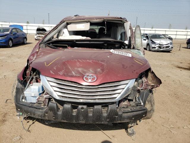 Photo 9 from auction – 2016 TOYOTA SIENNA XLE with VIN 5TDYK3DC3GS699280
