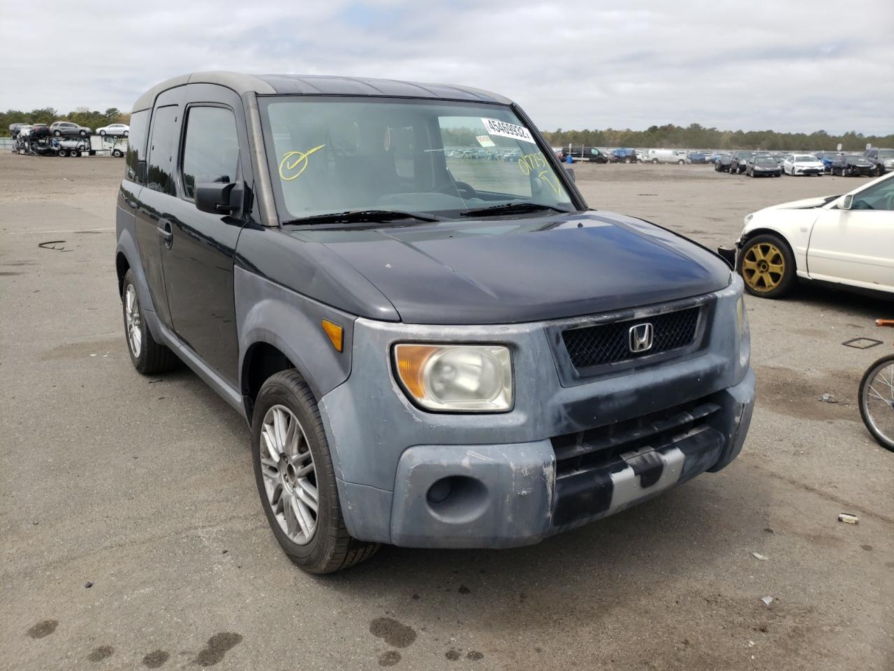 HONDA ELEMENT EX 2003 with VIN 5J6YH28543L017257 - Photo from auction