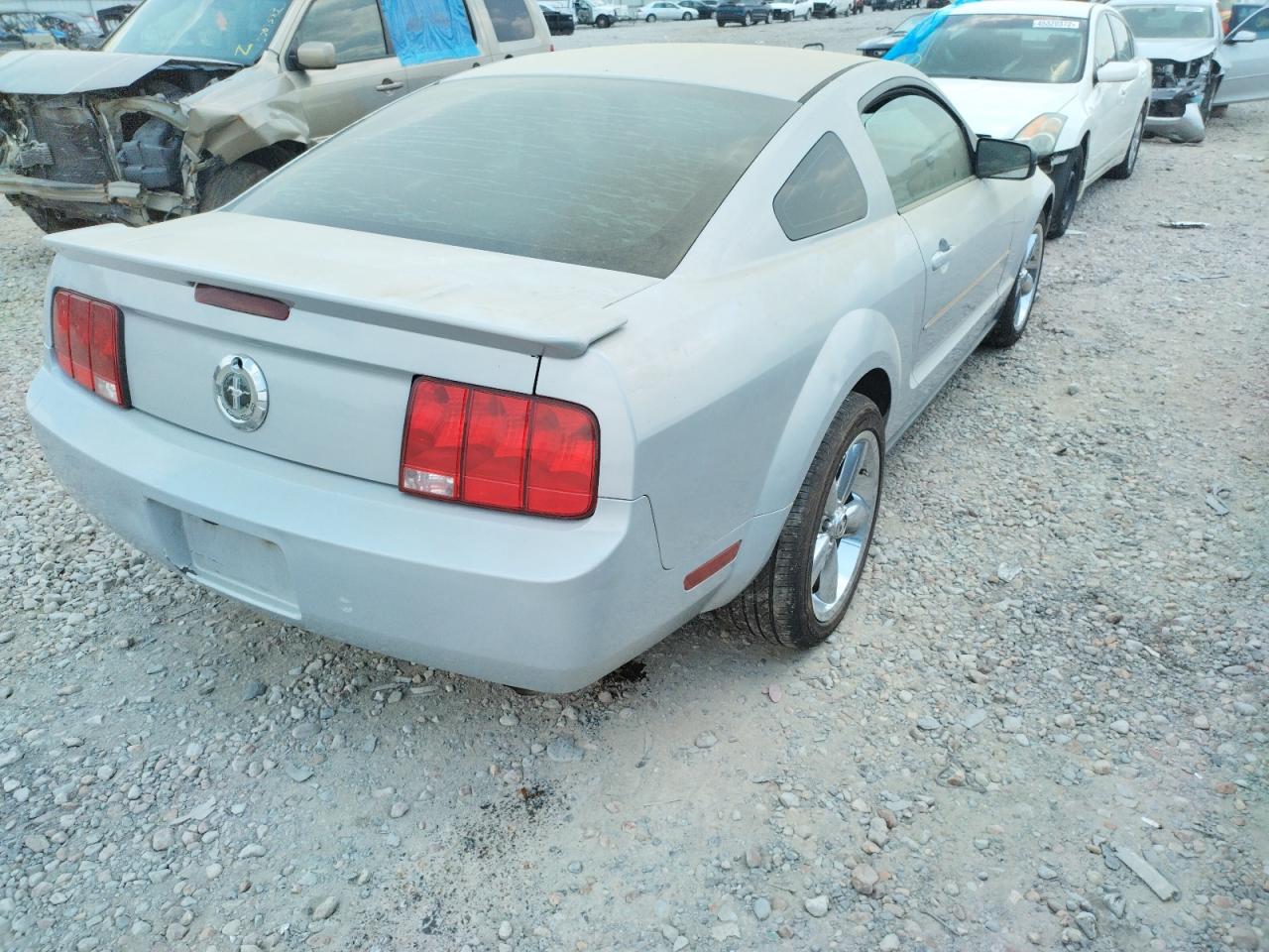 Photo 4 from auction – 2007 FORD MUSTANG with VIN 1ZVFT80N475307418