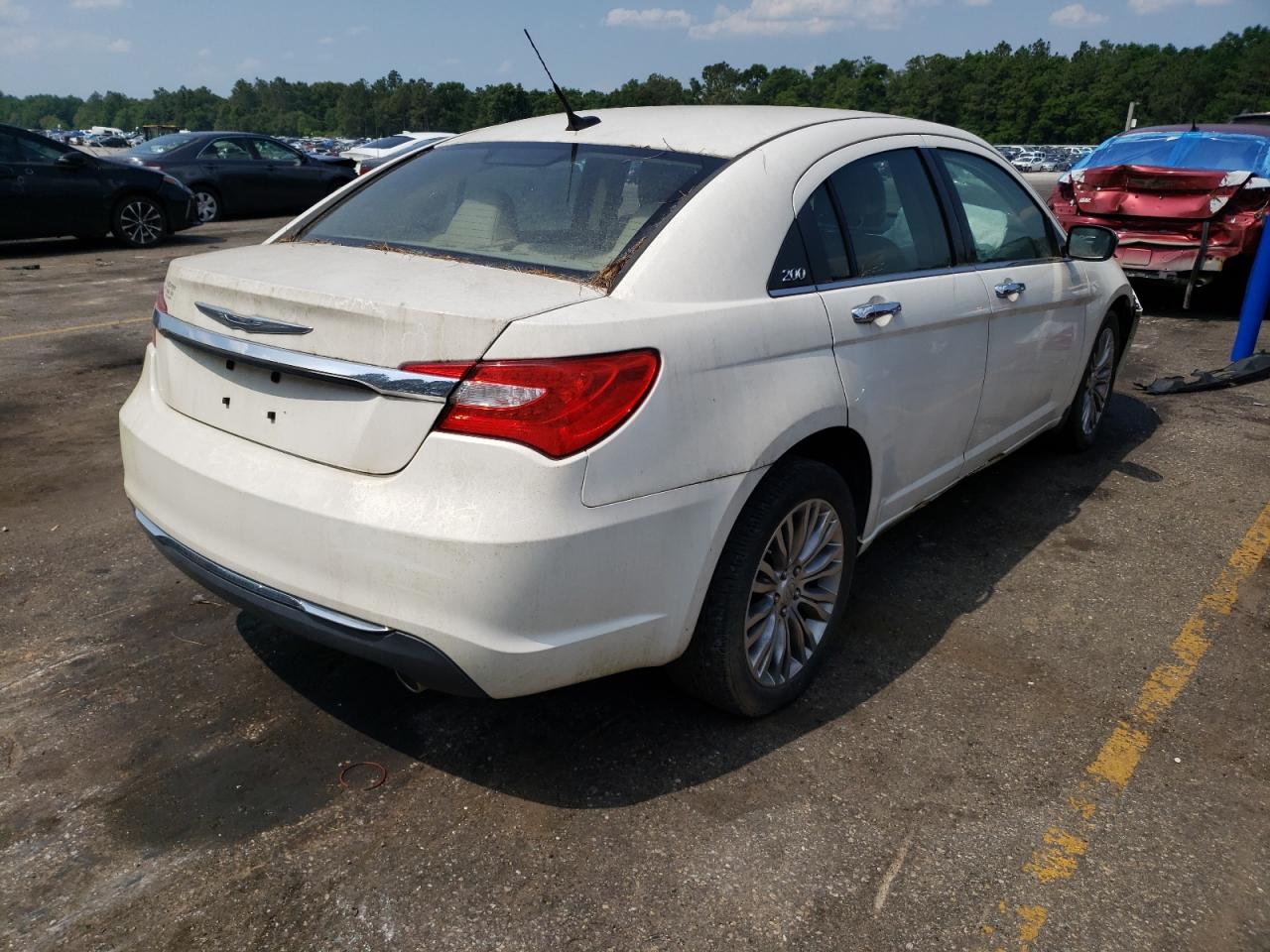 Photo 4 from auction – 2011 CHRYSLER 200 with VIN 1C3BC2FG6BN504594